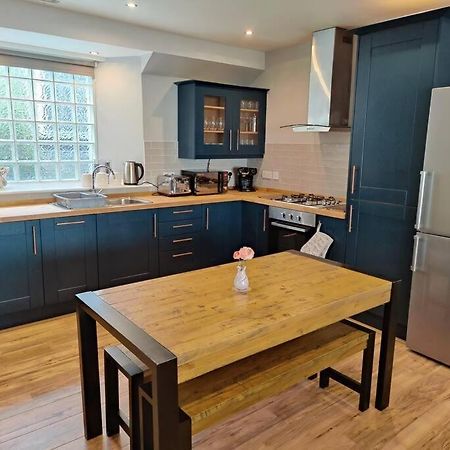 NEW Fabulous 2BD Maisonette Dunfermline, Fife Extérieur photo