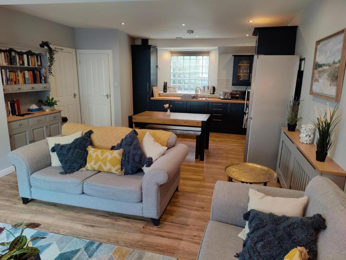 NEW Fabulous 2BD Maisonette Dunfermline, Fife Extérieur photo