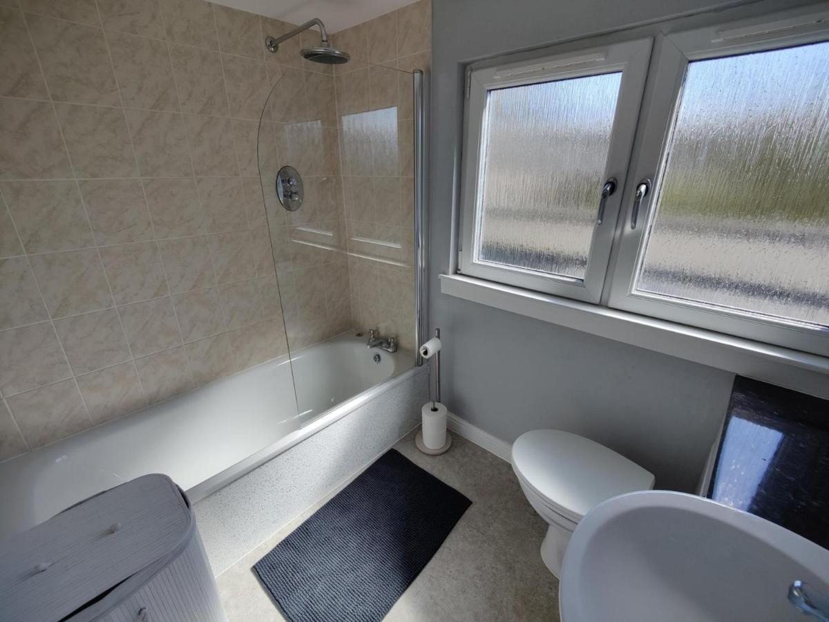 NEW Fabulous 2BD Maisonette Dunfermline, Fife Extérieur photo
